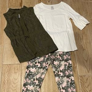 Girls Outfit Size 10/12 Green